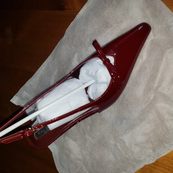 Tony Bianco Quill Bordeaux Patent 6.5 - Picture 3 of 4